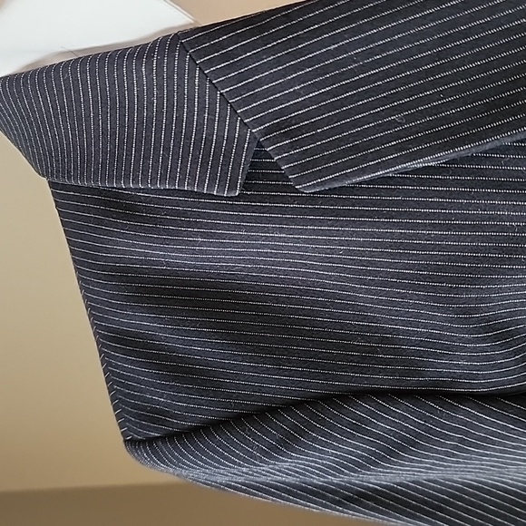 Calvin Klein Navy Pinstripe Blazer - Size 14 - Picture 3 of 10